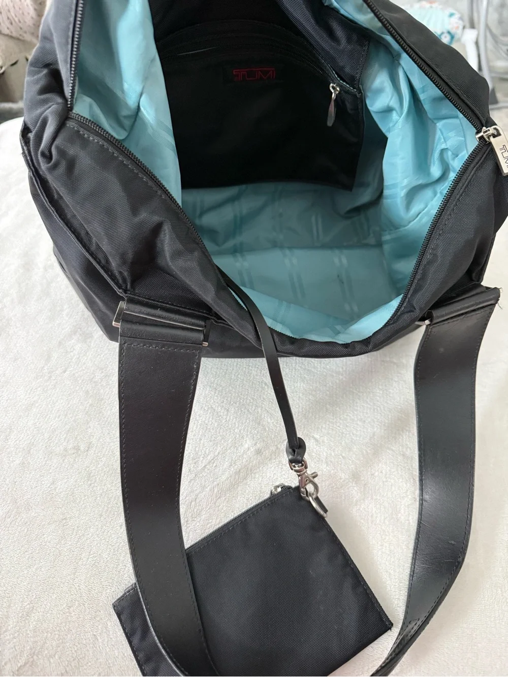 Tumi Black Nylon Bag Multiple Pockets Blue Lining Leather Handles